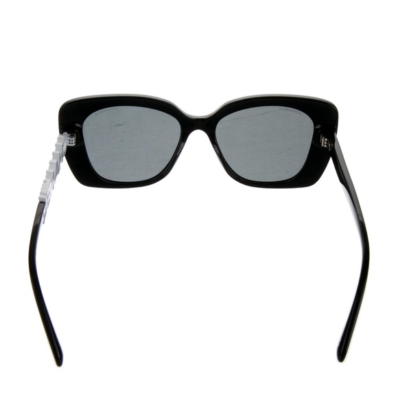 Chanel interlocking white logo sunglasses